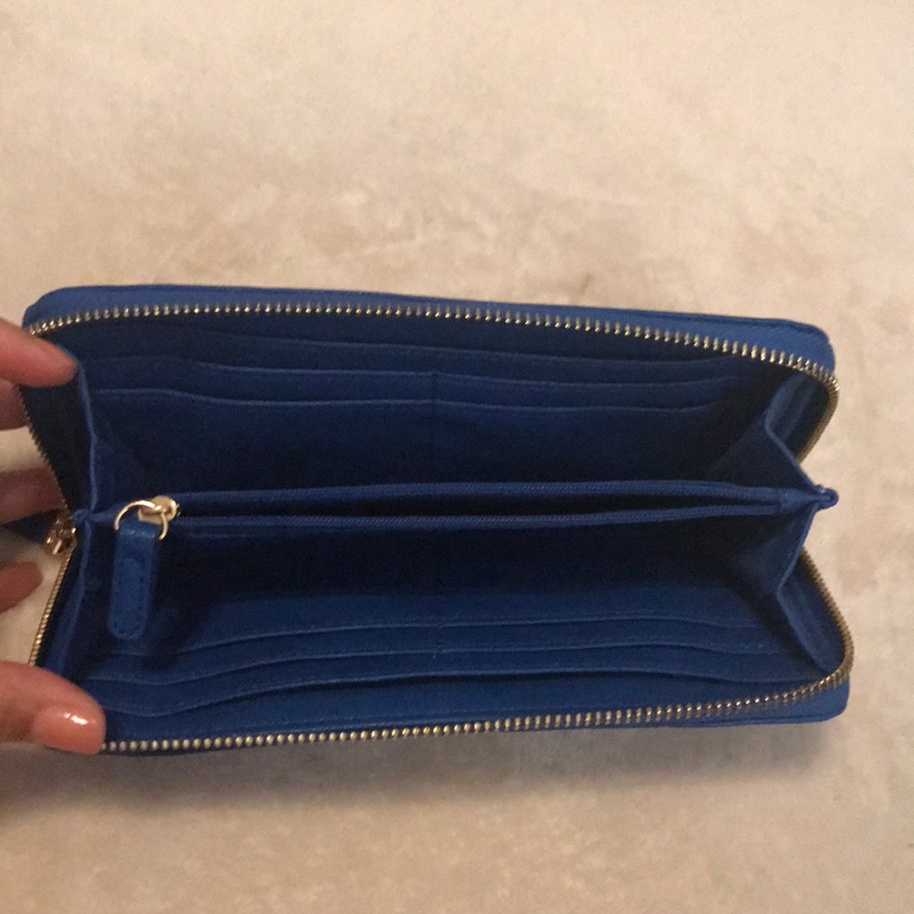 Wallet - Picture 3 of 3